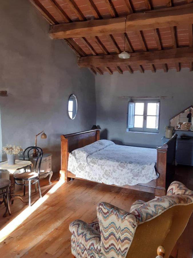 Borgo Cardaneto Bed & Breakfast Montone  Exterior foto