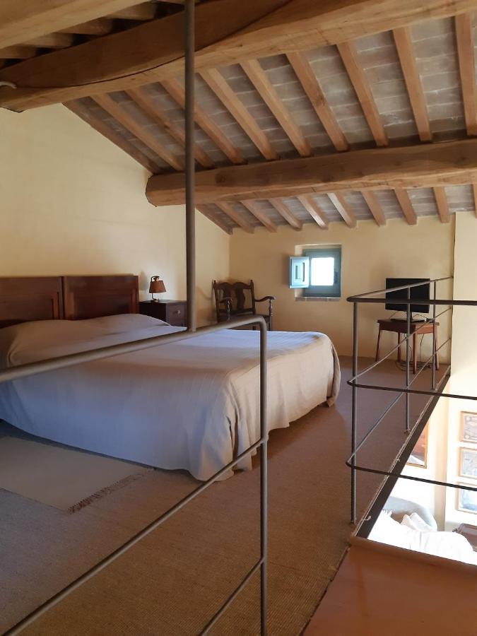 Borgo Cardaneto Bed & Breakfast Montone  Exterior foto