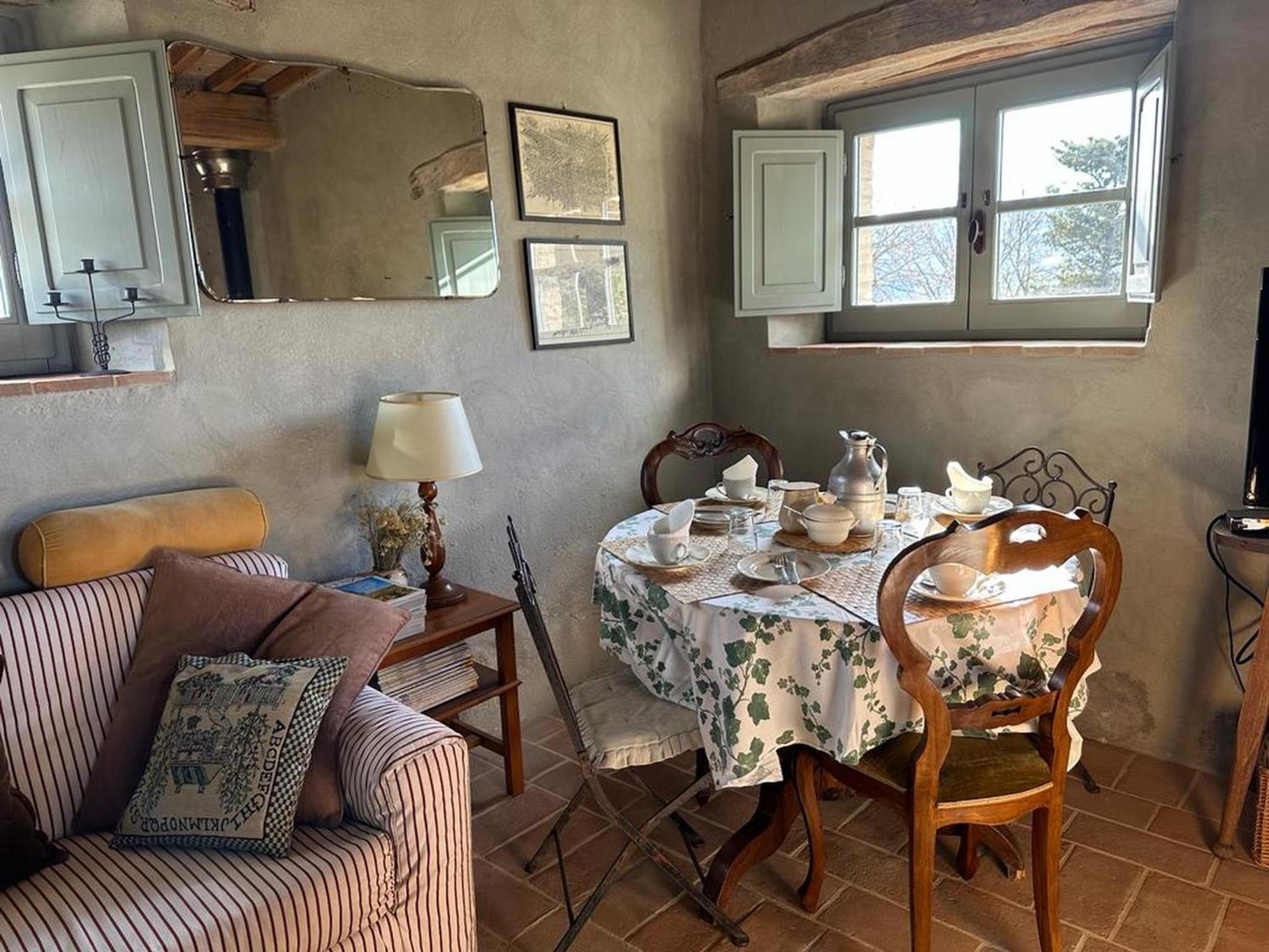 Borgo Cardaneto Bed & Breakfast Montone  Exterior foto